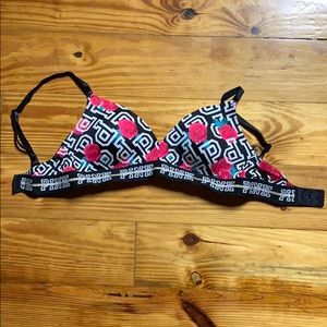 Wear everywhere bra VS